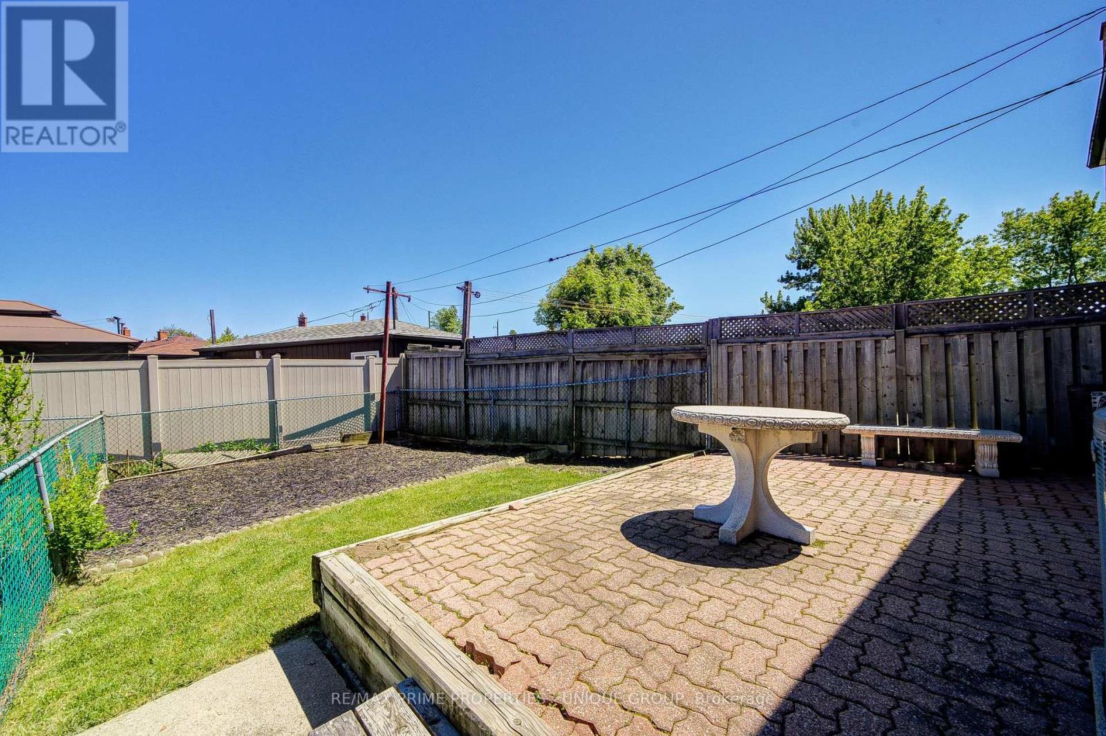 9 CAPSTAN COURT - 48