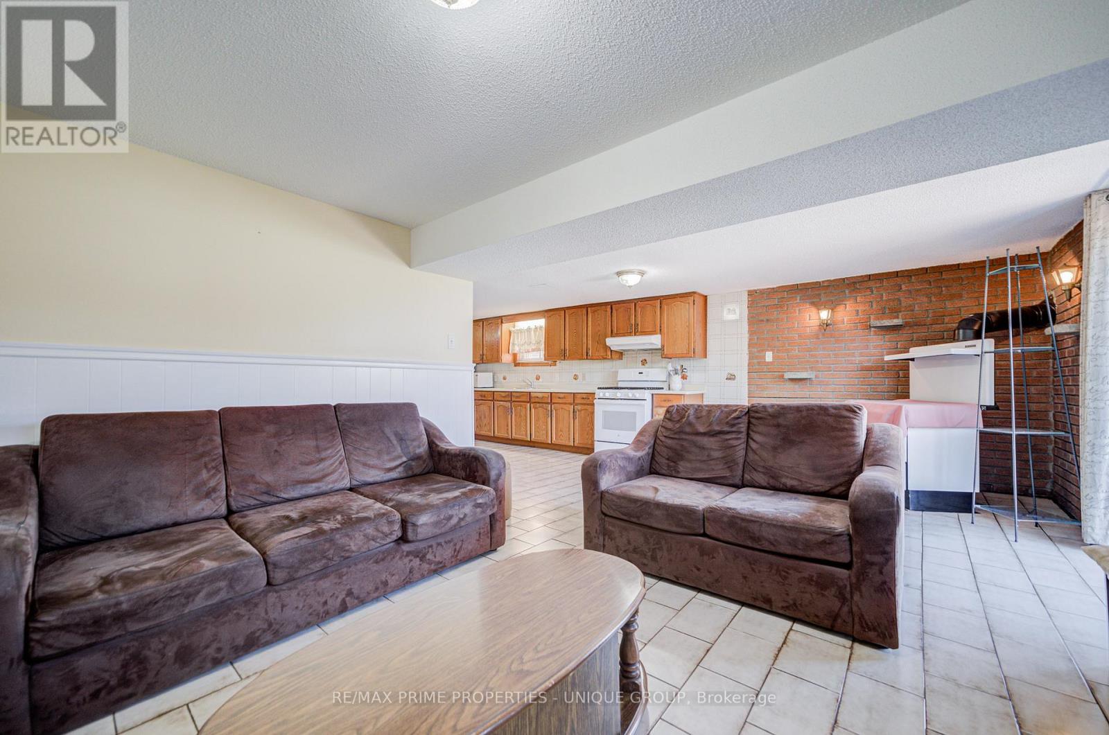 9 CAPSTAN COURT - 46