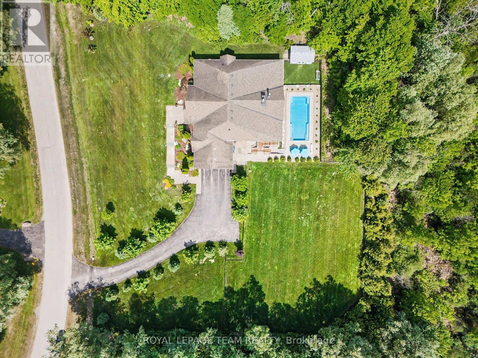 1650 REINDEER WAY - 45