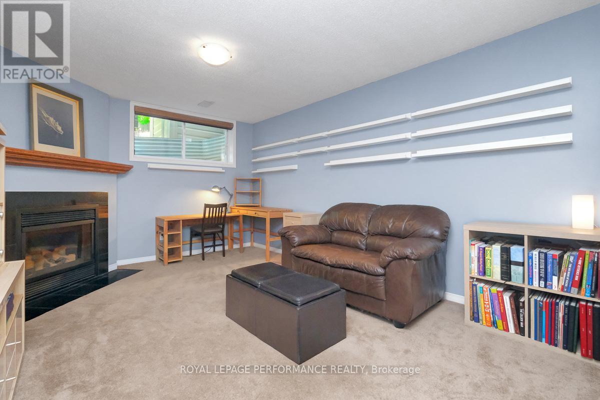 167 DUNTROON CIRCLE - 19