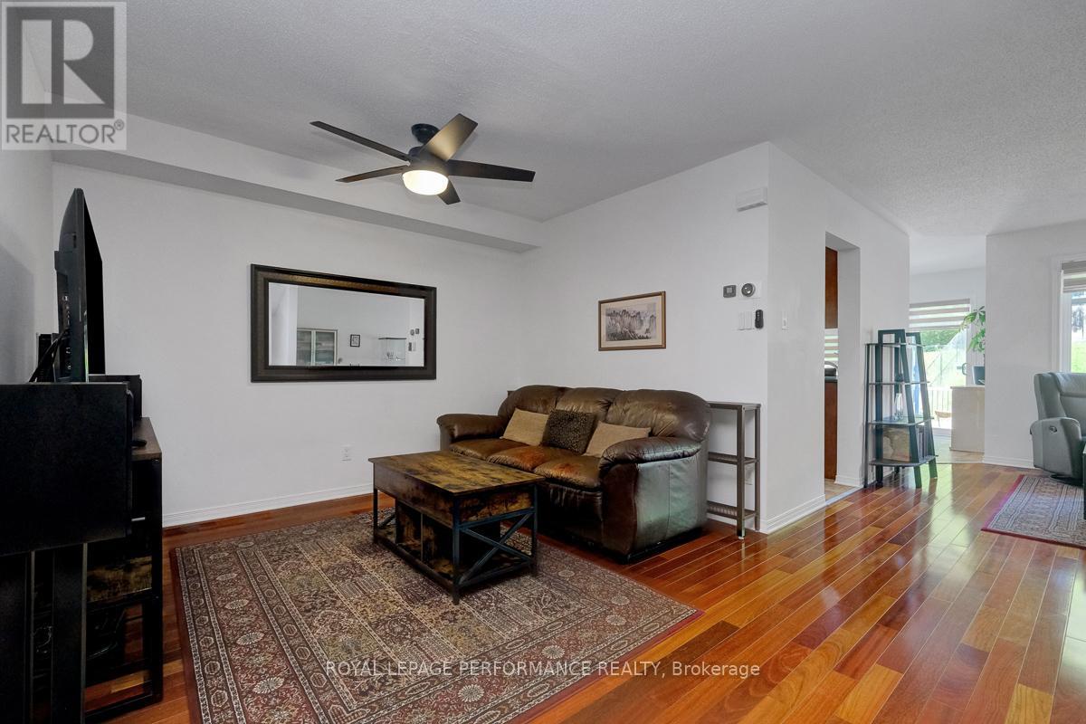 167 DUNTROON CIRCLE - 3