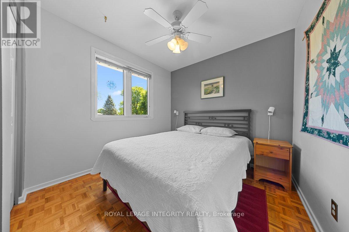 30 BISCAYNE CRESCENT - 16