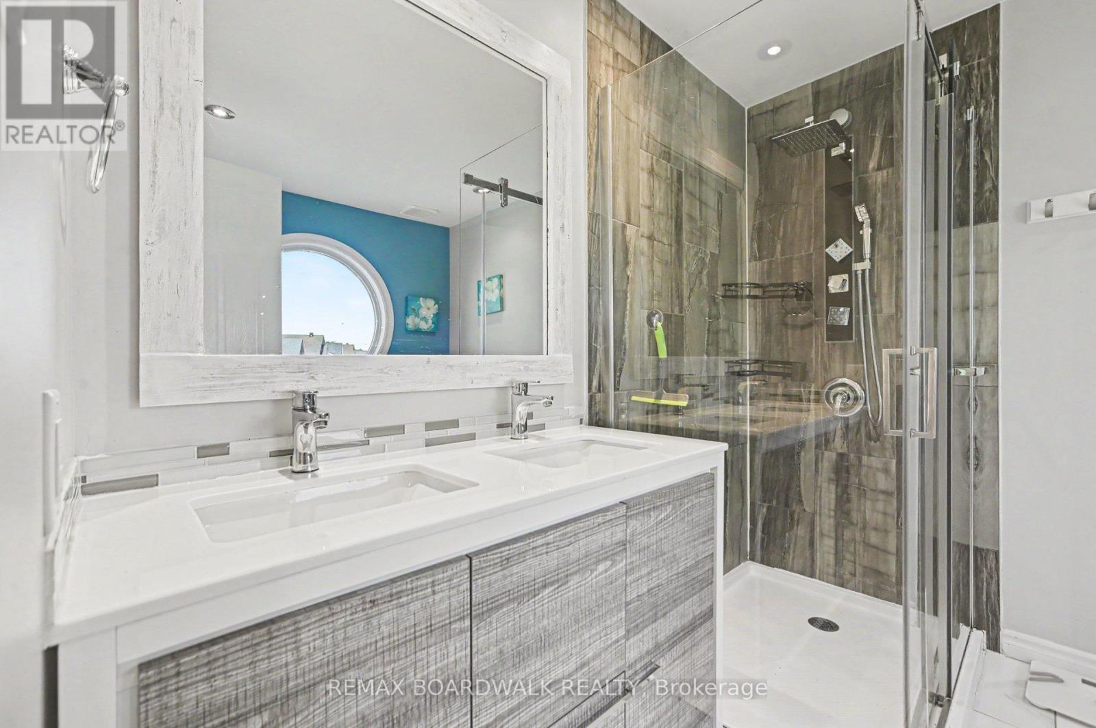 6072 LONGLEAF DRIVE - 23
