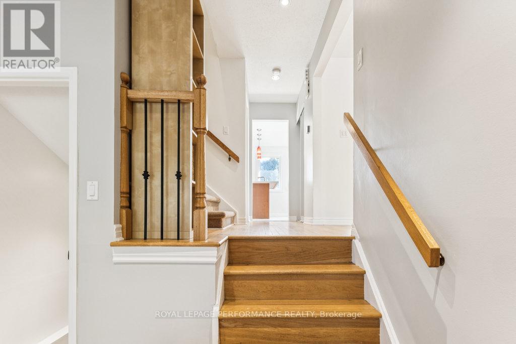 6 GILLESPIE CRESCENT - 5