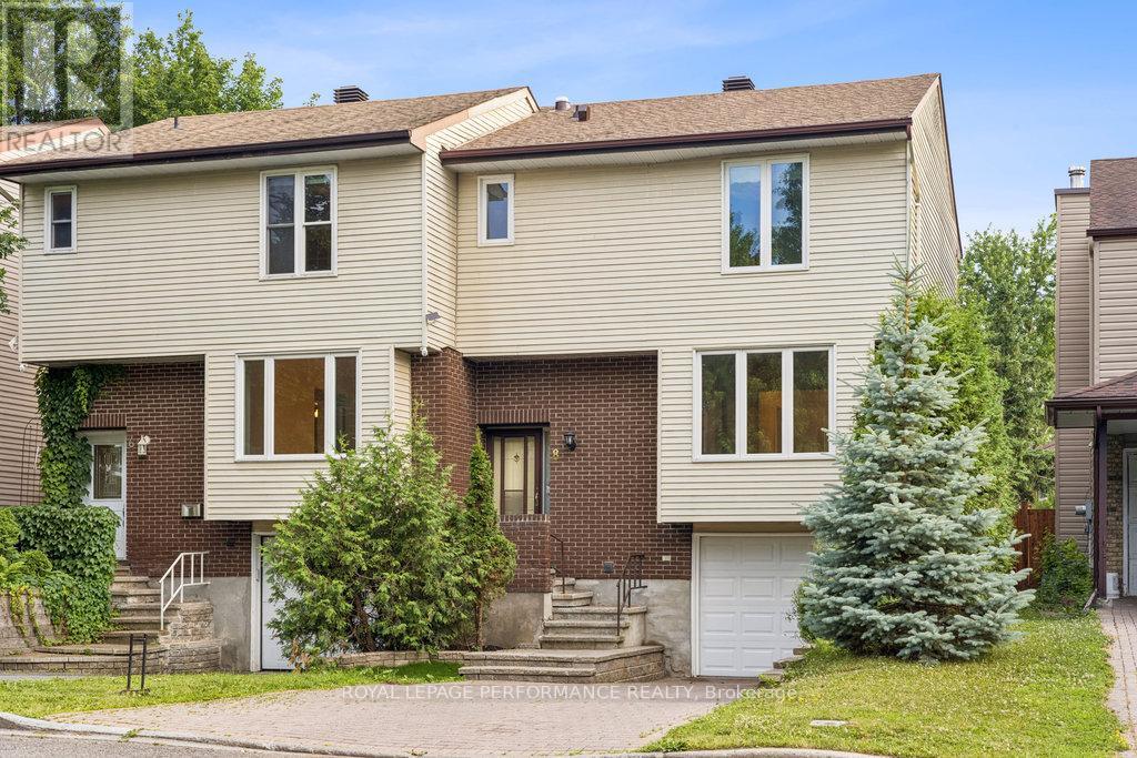 8 GILLESPIE CRESCENT - 3