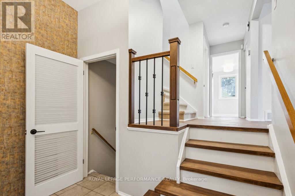 8 GILLESPIE CRESCENT - 6