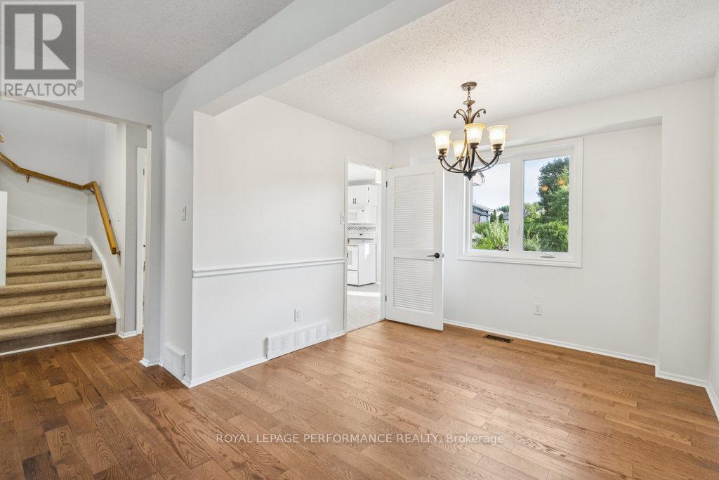 8 GILLESPIE CRESCENT - 9