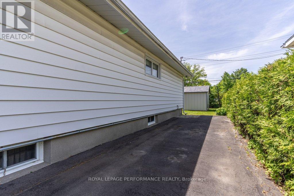 2184 MELFORT STREET - 38