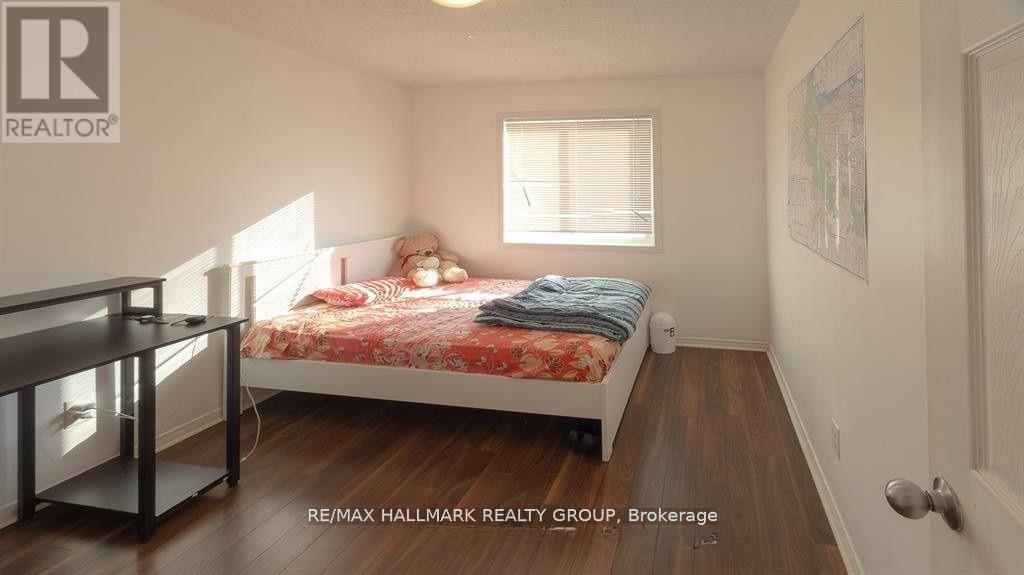 39 CHESAPEAKE CRESCENT - 17