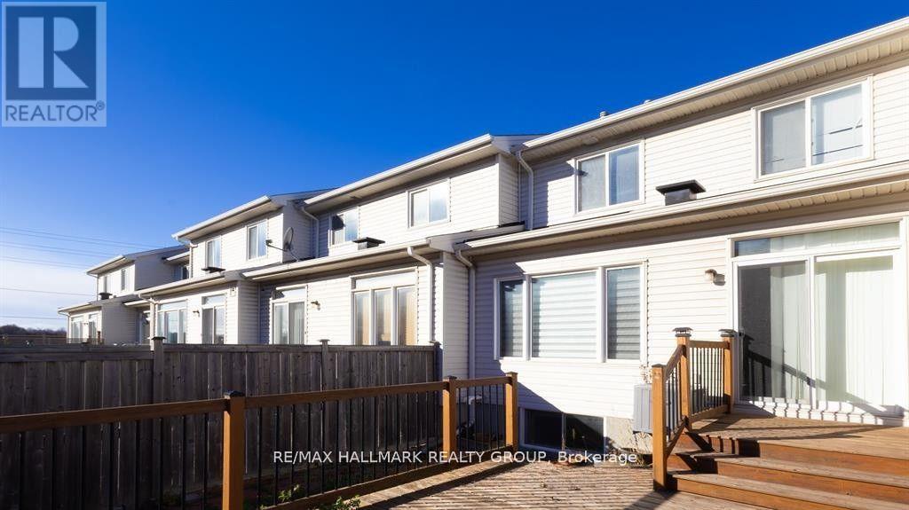 39 CHESAPEAKE CRESCENT - 21