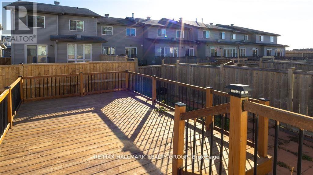 39 CHESAPEAKE CRESCENT - 23
