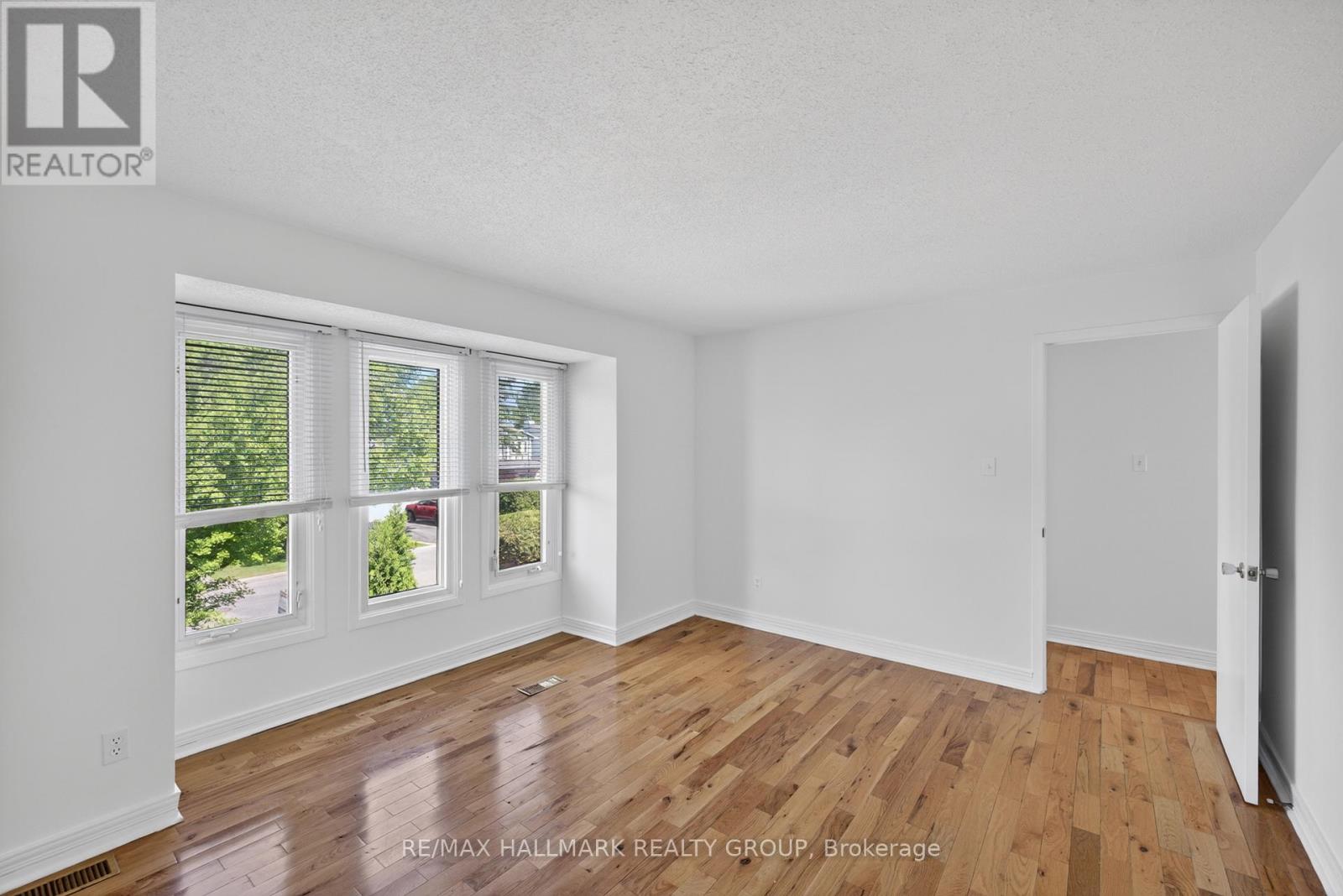 6202 RAVINE WAY - 25