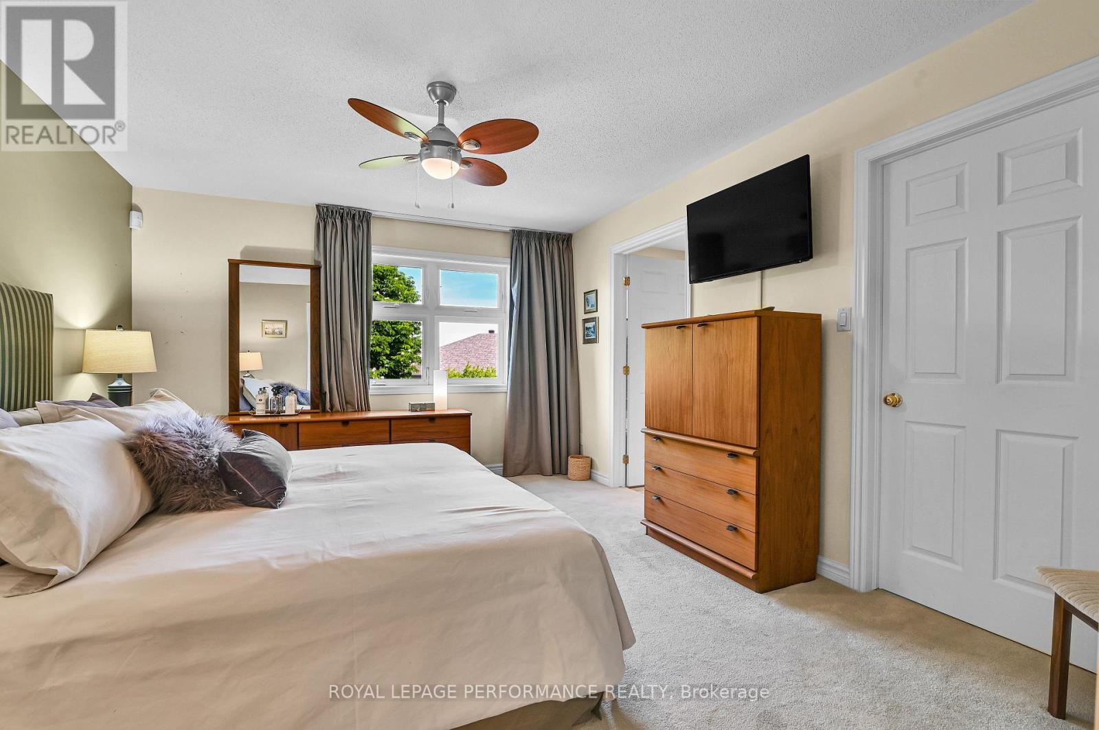 365 JAMIESON STREET - 16