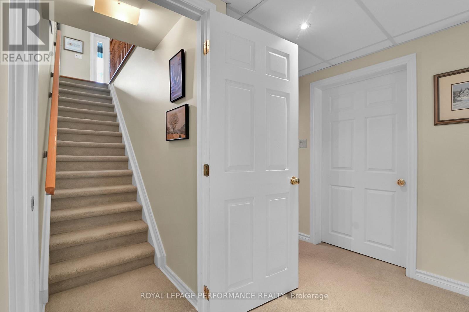 365 JAMIESON STREET - 23