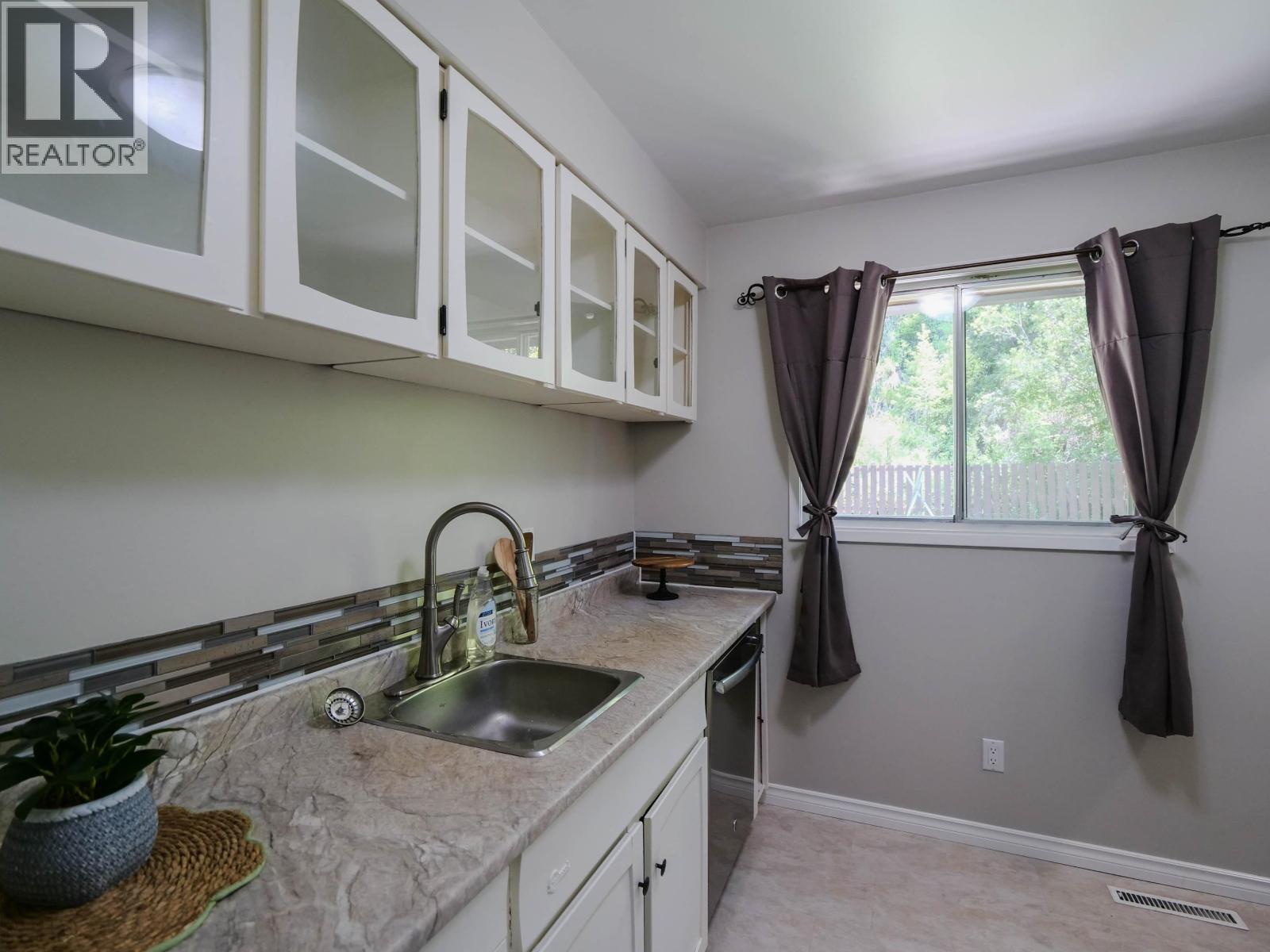 540 NASON STREET - 12