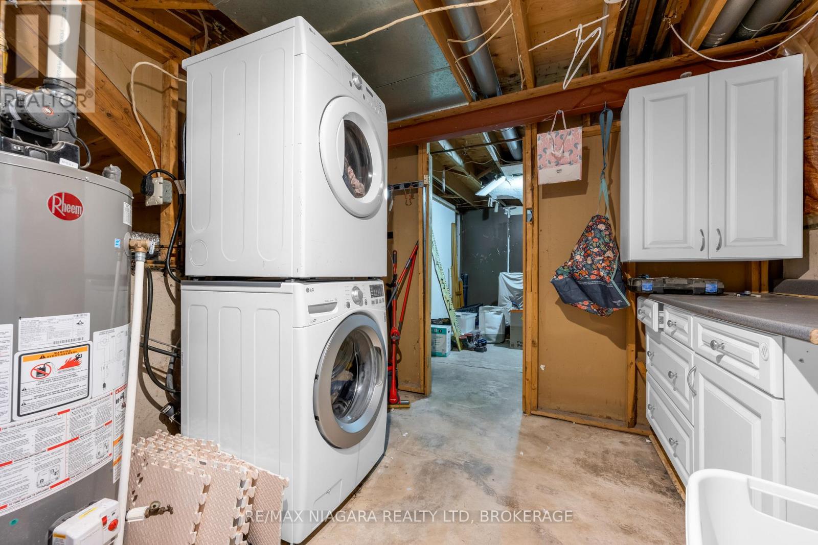 7 HILLCREST ROAD - 24