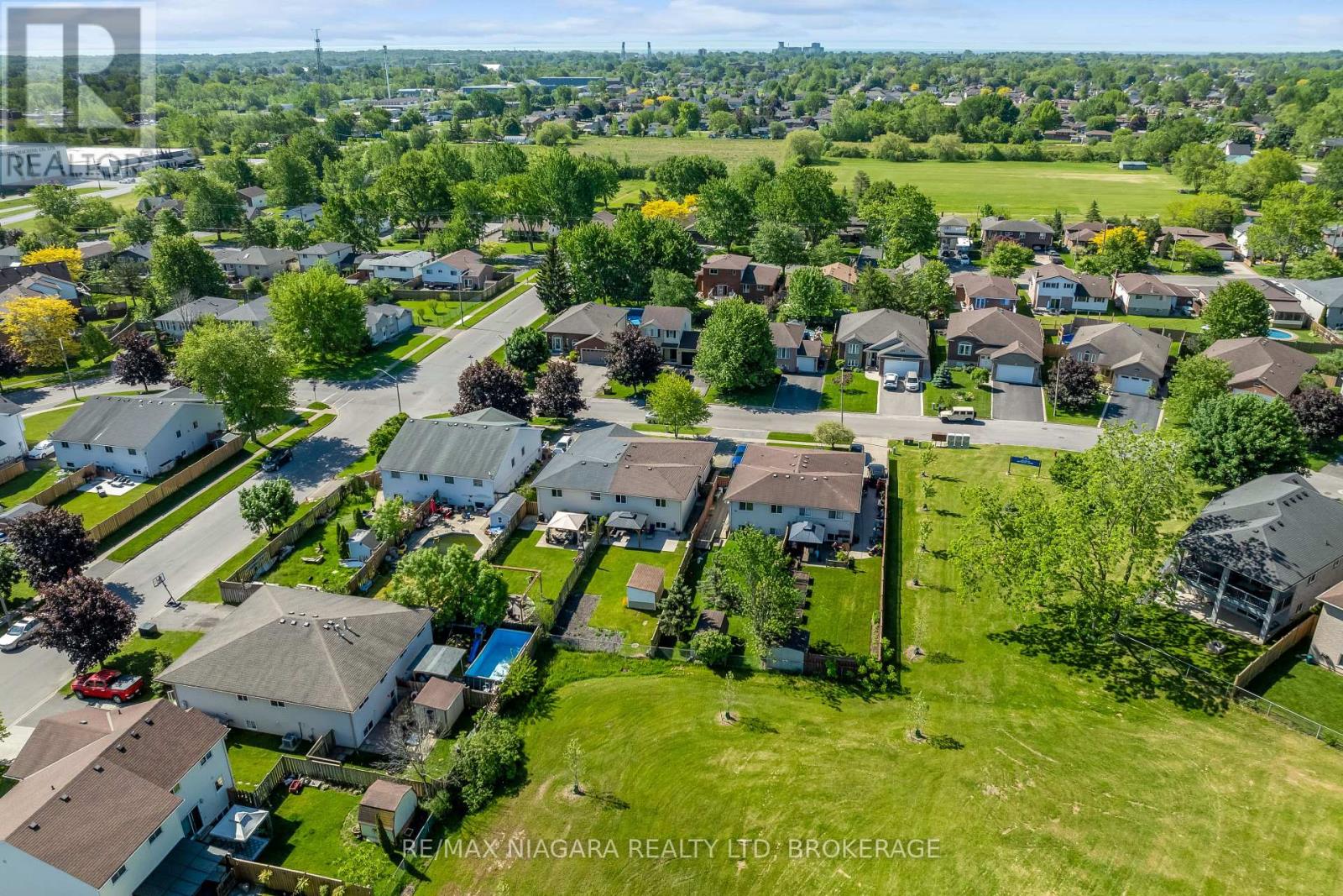 7 HILLCREST ROAD - 34