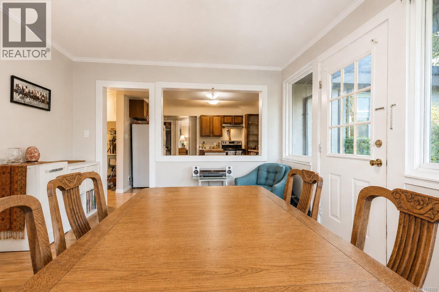  1736 Cedar Hill Cross Road, Saanich