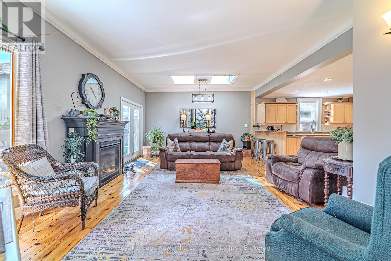 15475 SIMCOE STREET - 25