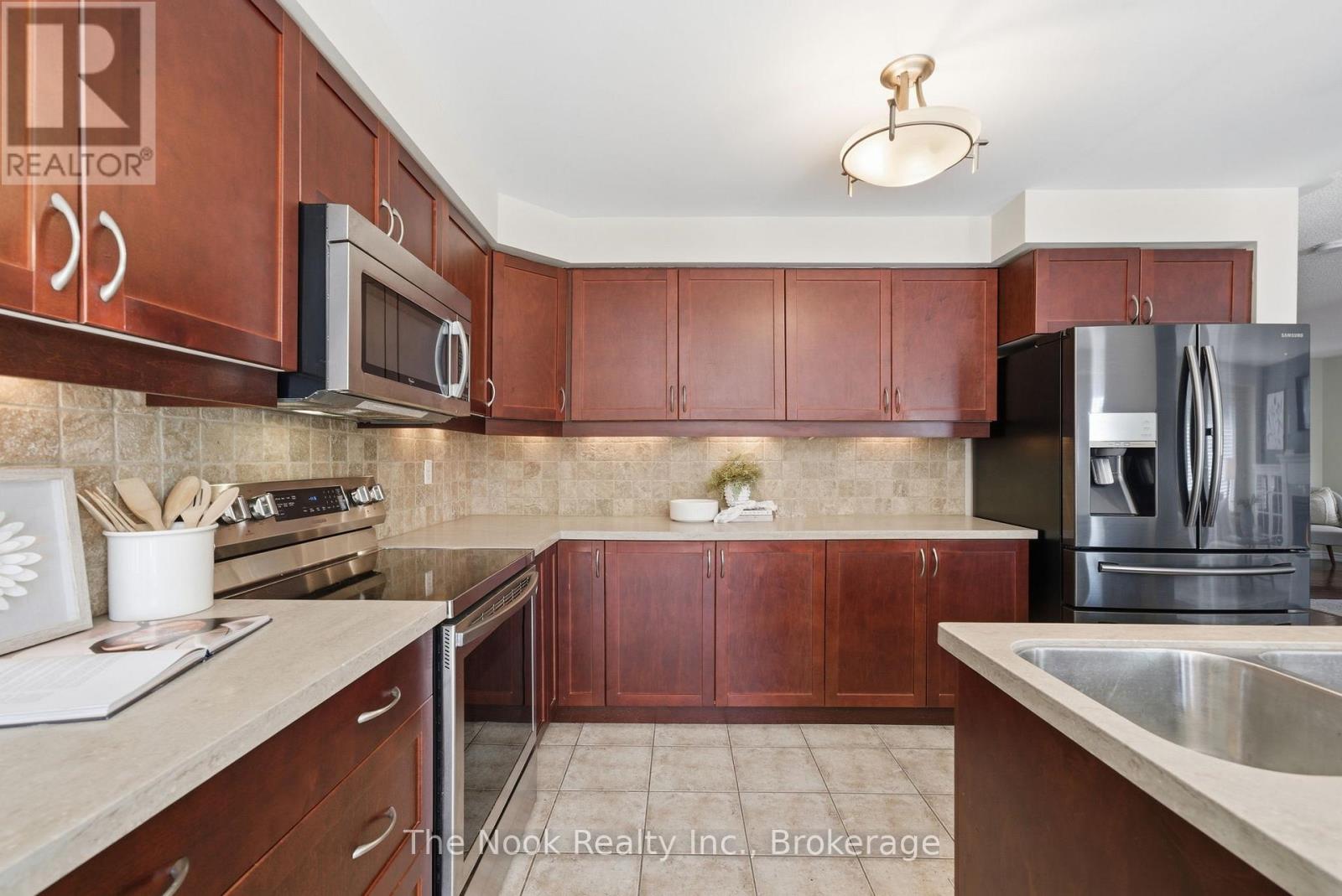 337 BONS AVENUE - 18