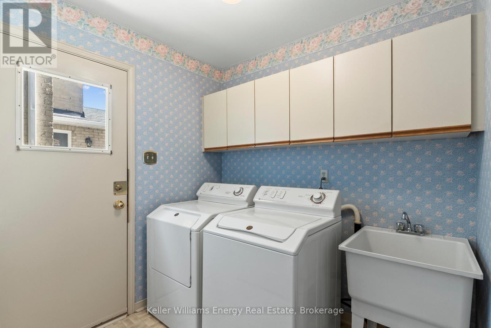 62 MCCALLUM DRIVE - 20