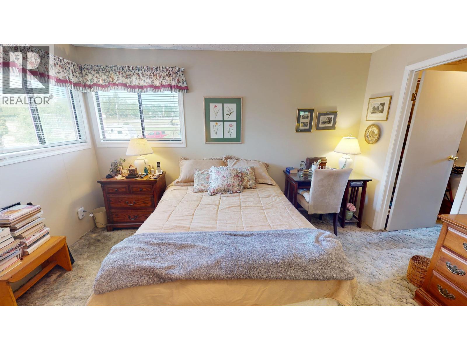 378 THOMPSON ROAD - 21