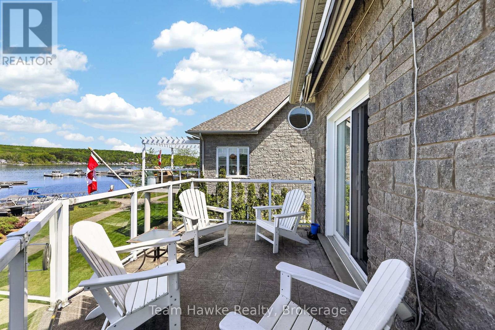 #8 2 BECK BOULEVARD - Image 35