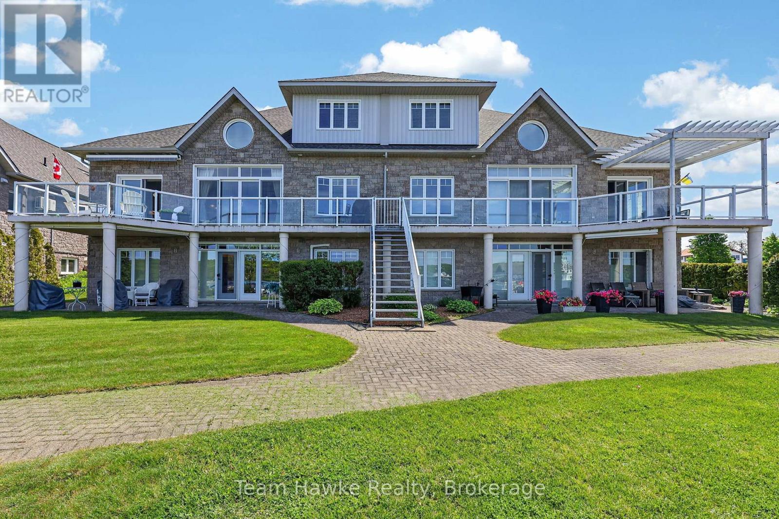 #8 2 BECK BOULEVARD - Image 39