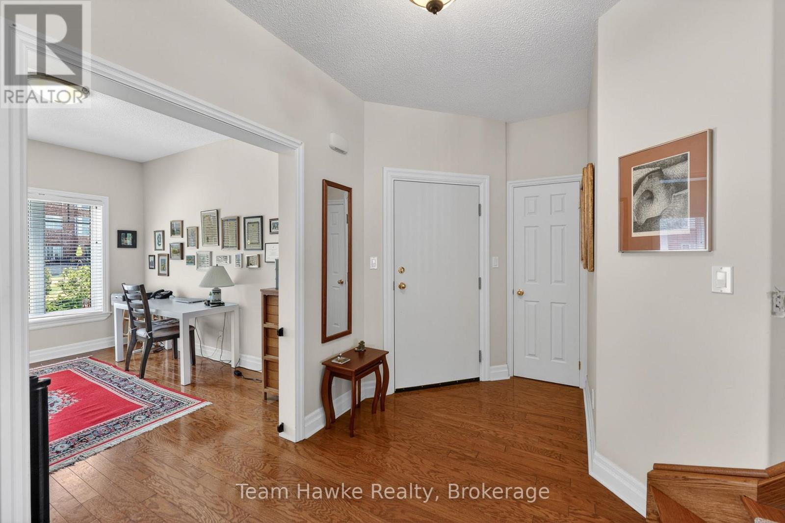 #8 2 BECK BOULEVARD - Image 4