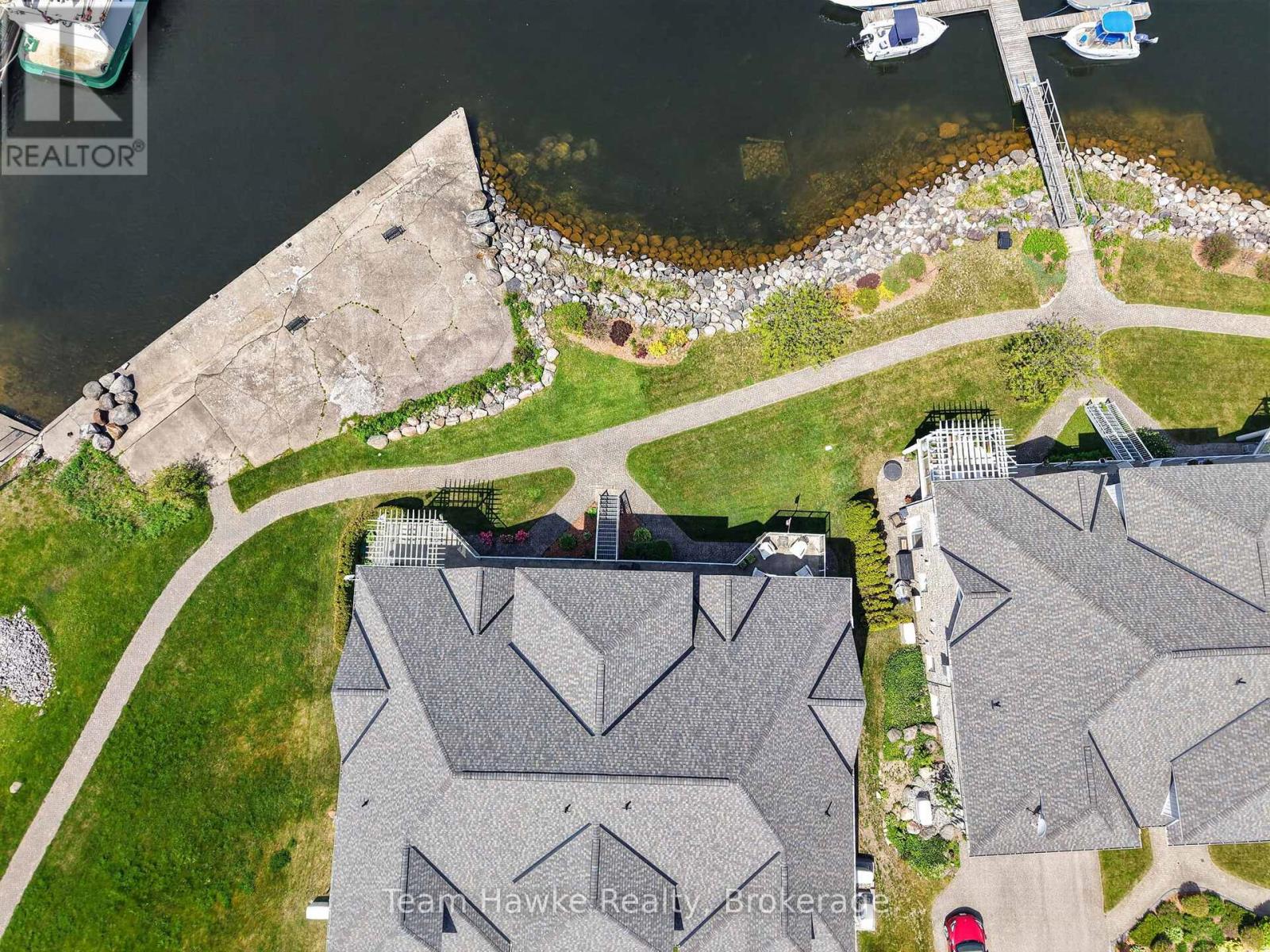 #8 2 BECK BOULEVARD - Image 41