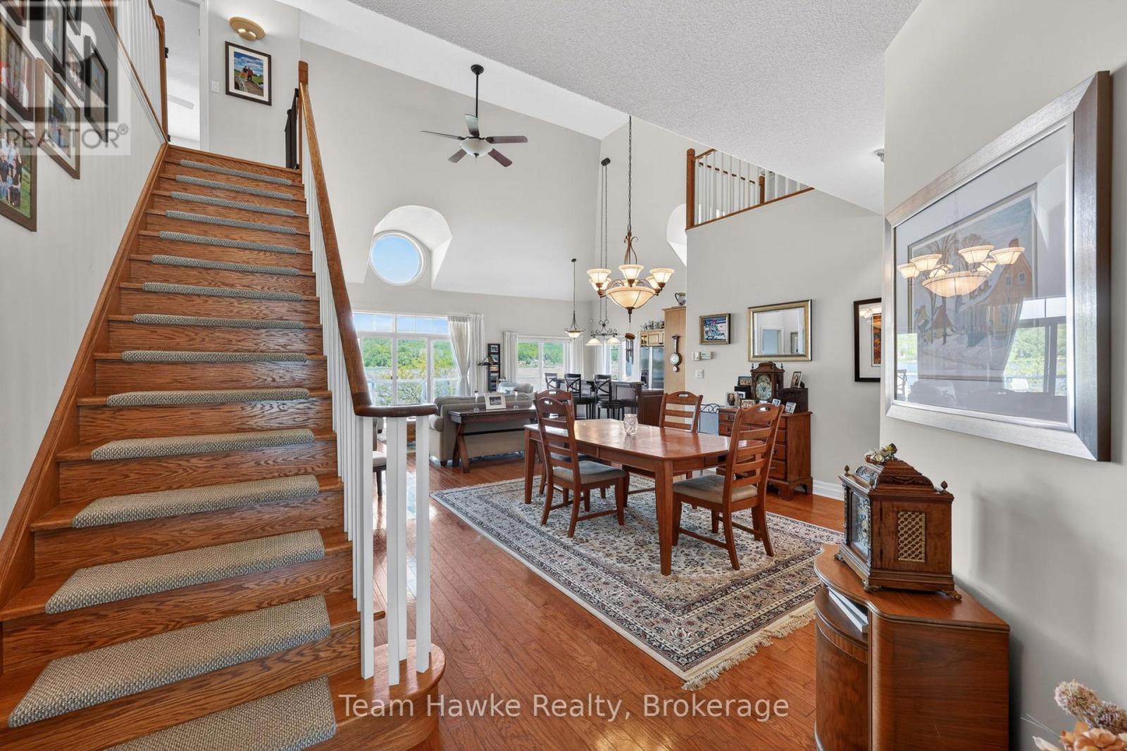 #8 2 BECK BOULEVARD - 5