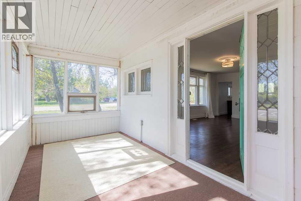 8 N 2 Street W - photo 3