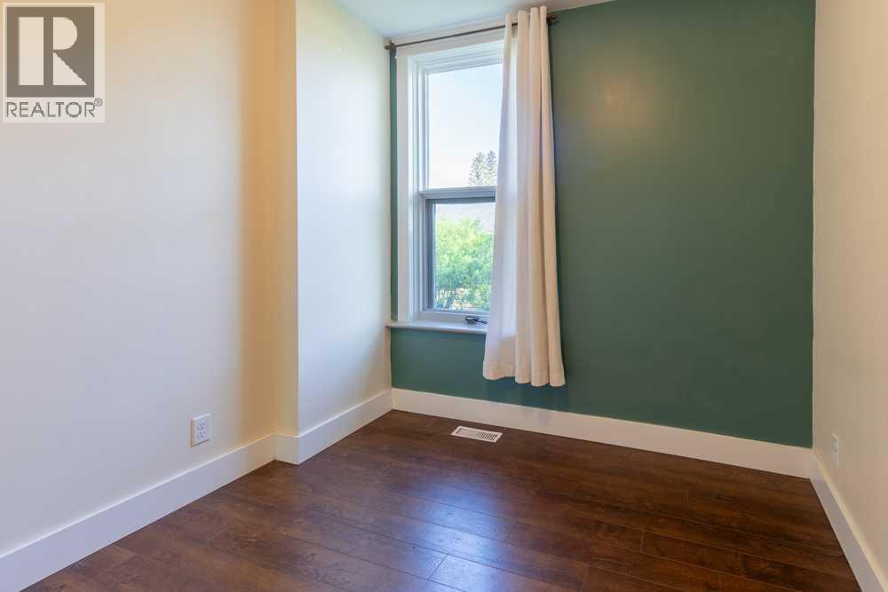 8 N 2 Street W — photo 22