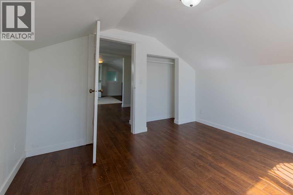 8 N 2 Street W — photo 36