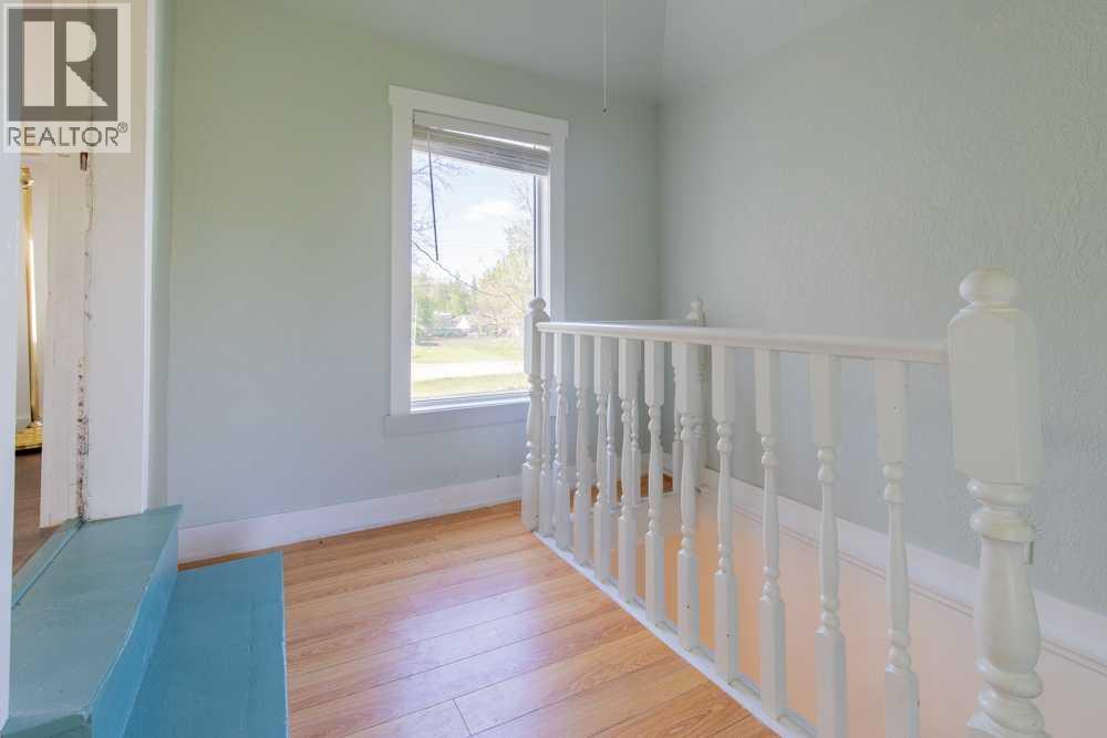 8 N 2 Street W — photo 28