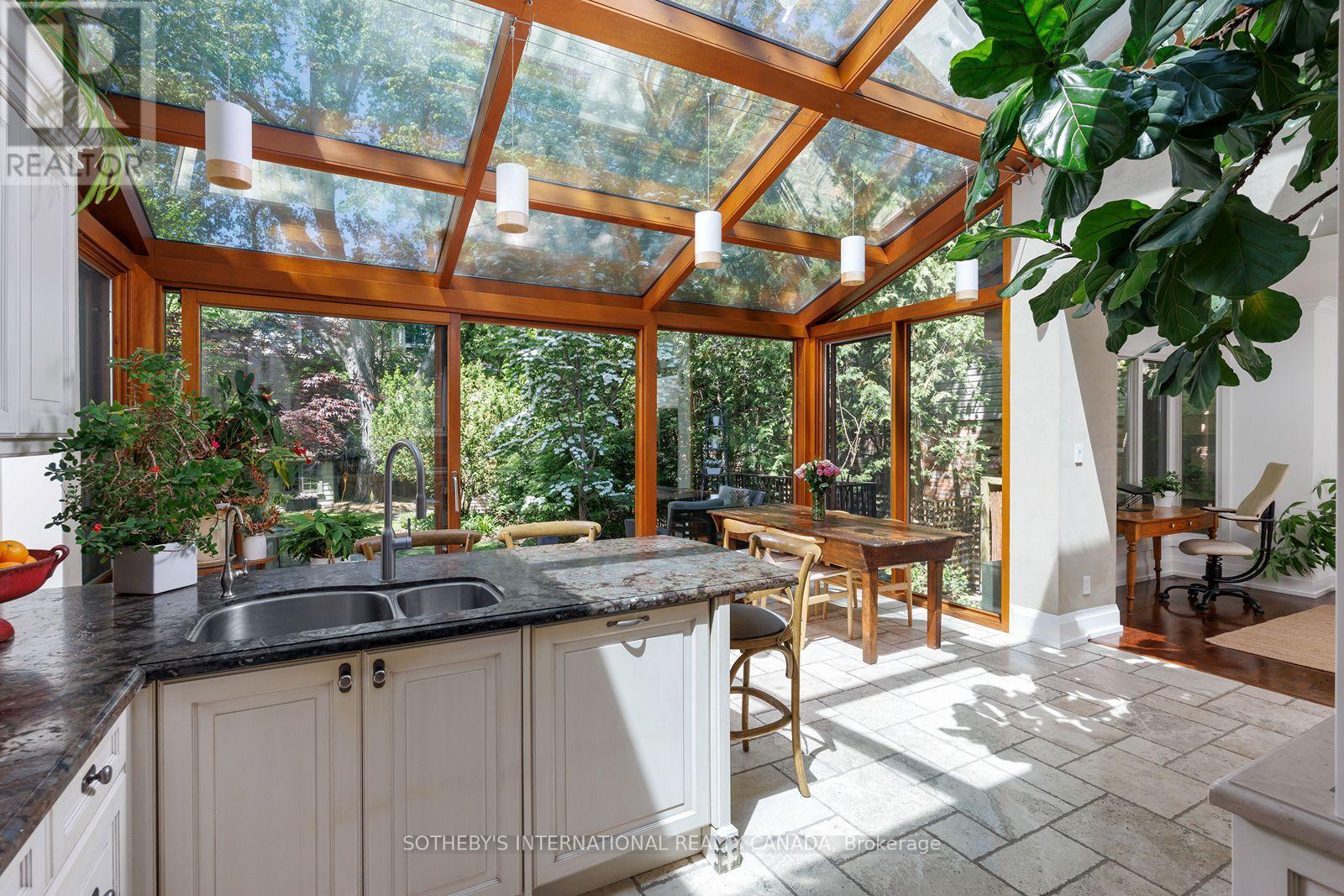 36 DONWOODS DRIVE - 11