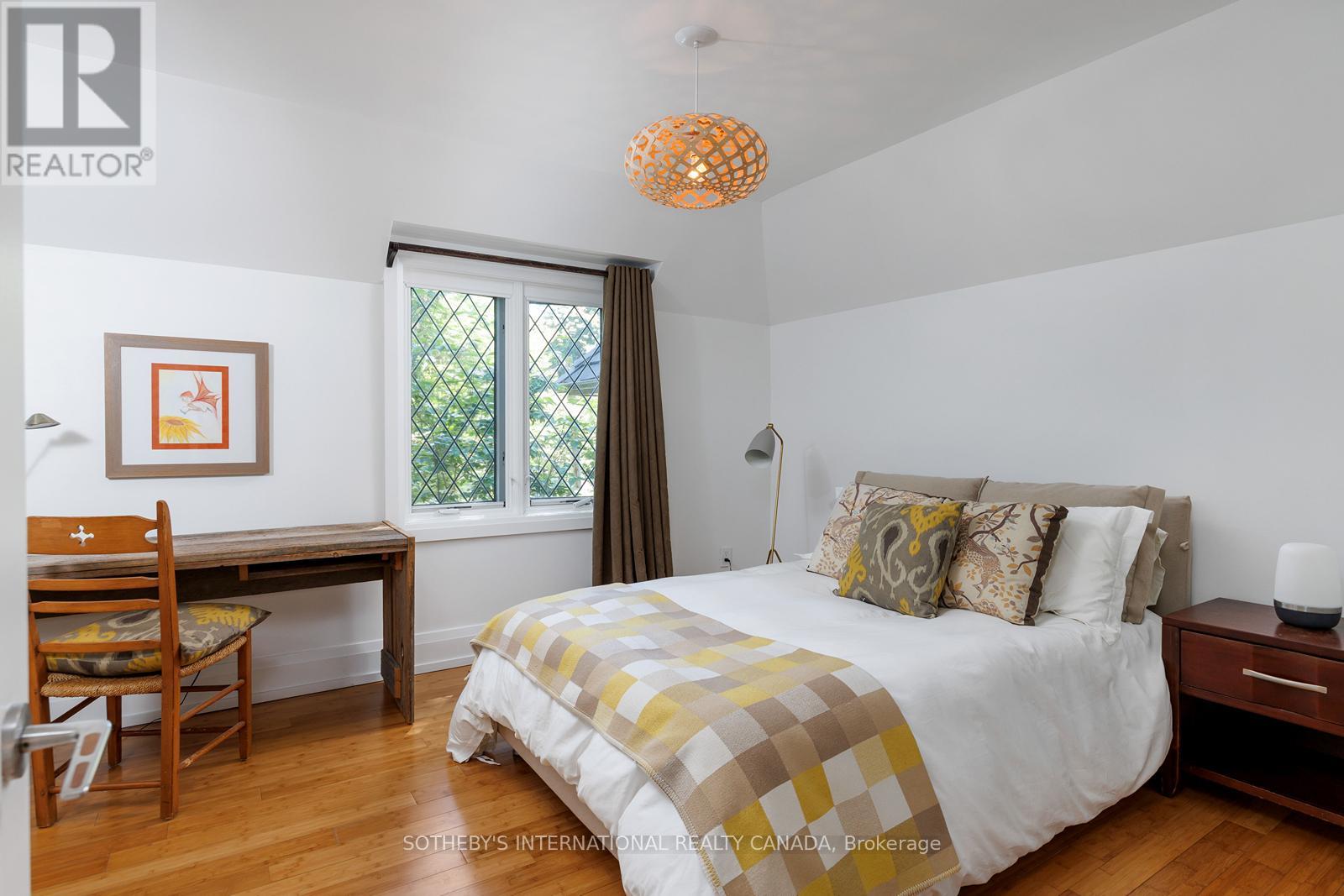 36 DONWOODS DRIVE - 28