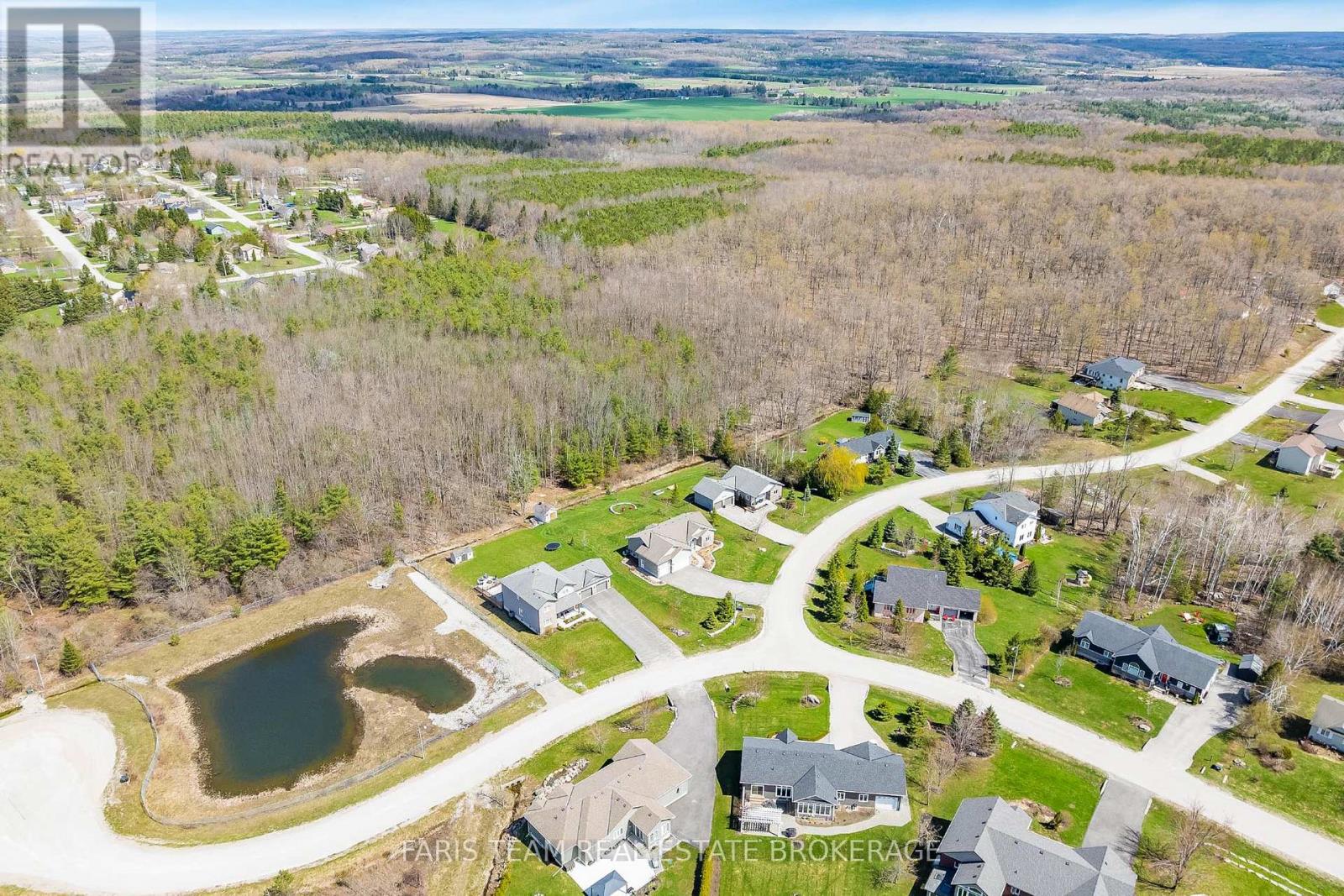 53 BOYD CRESCENT - 44