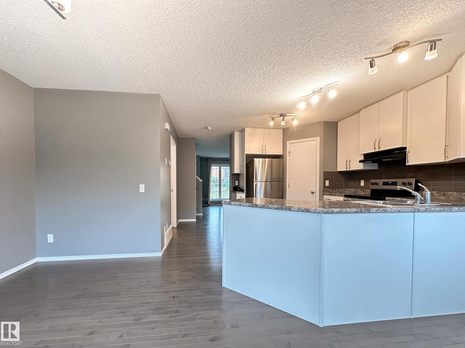9432 211 ST NW - 12