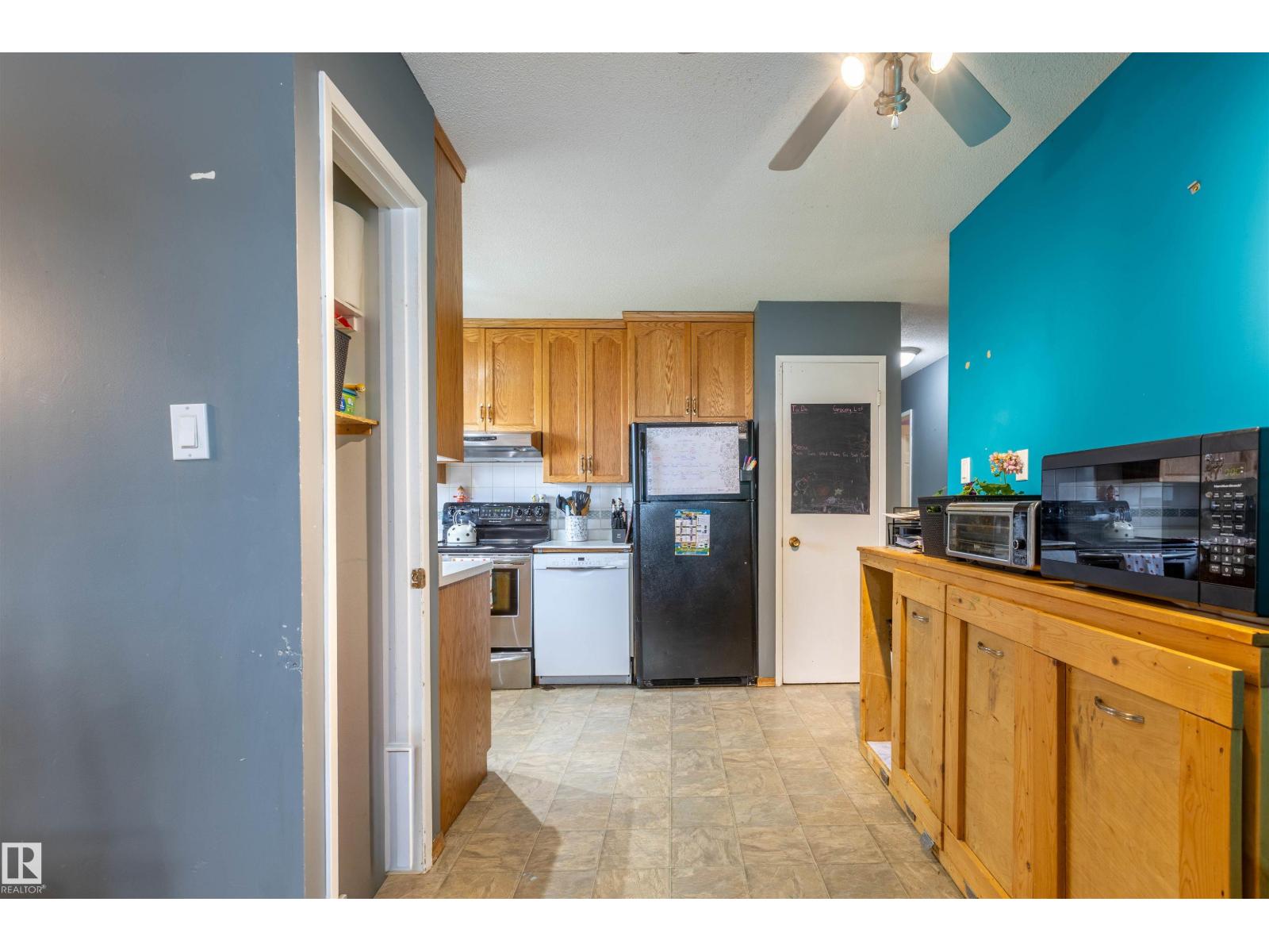 9908 99 ST — photo 13