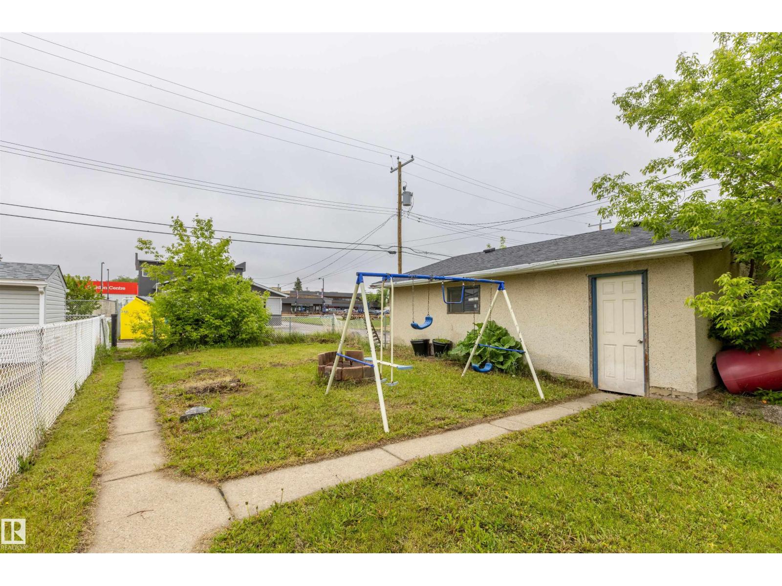 9908 99 ST — photo 28