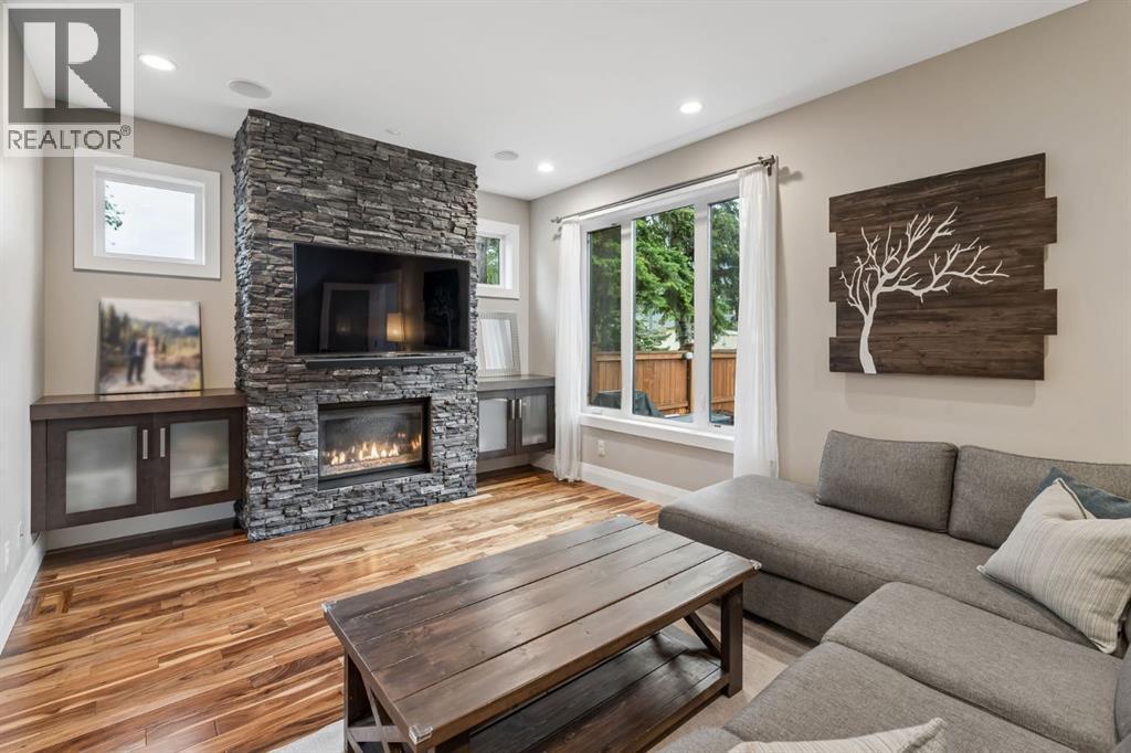 3302 39 Street SW - 11