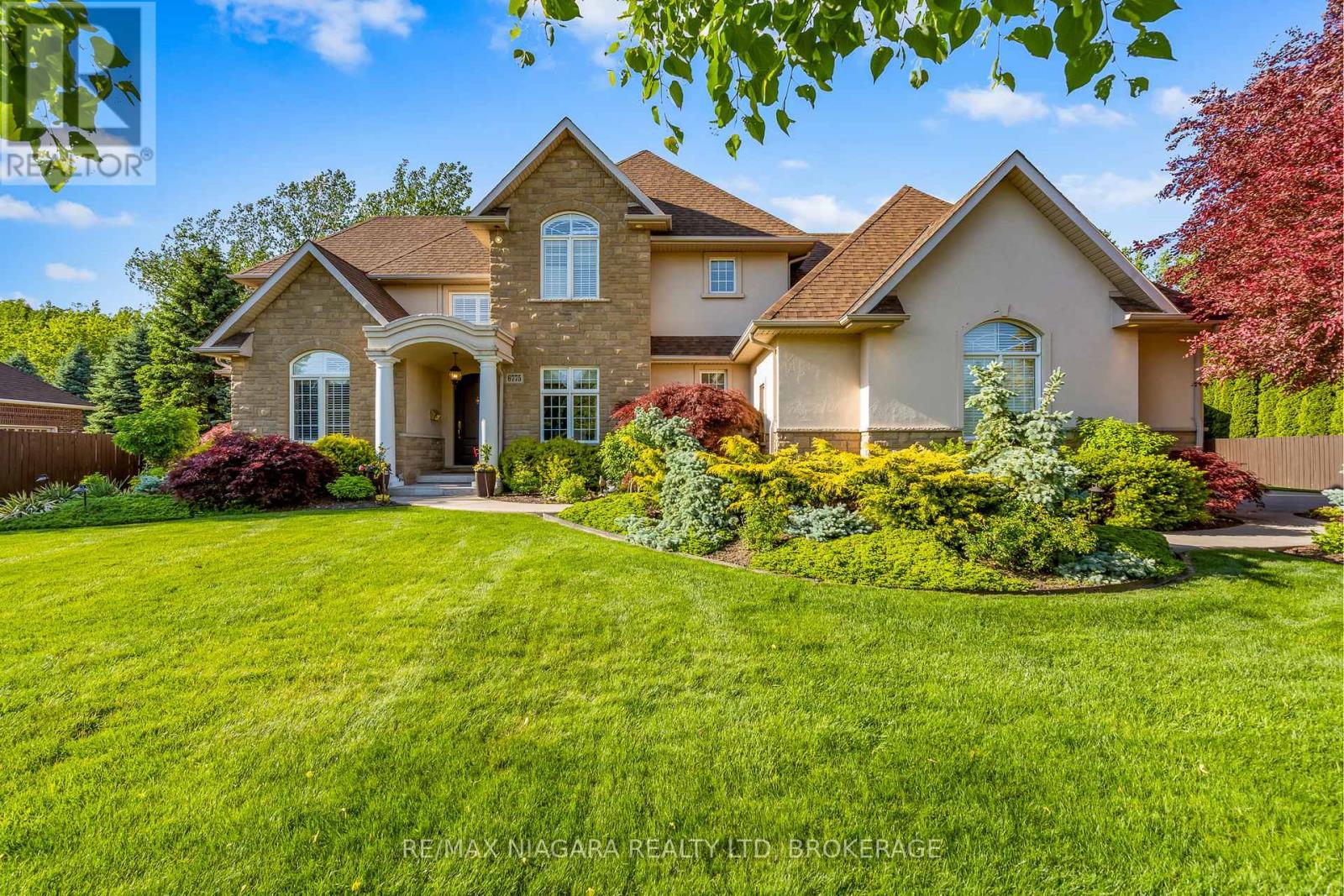 6775 DOMENIC CRESCENT - 1