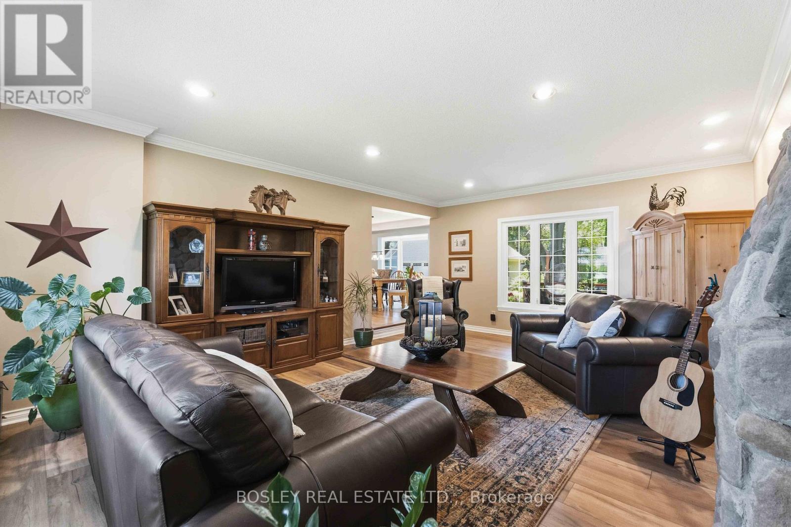 1662 SECOND AVENUE - 10