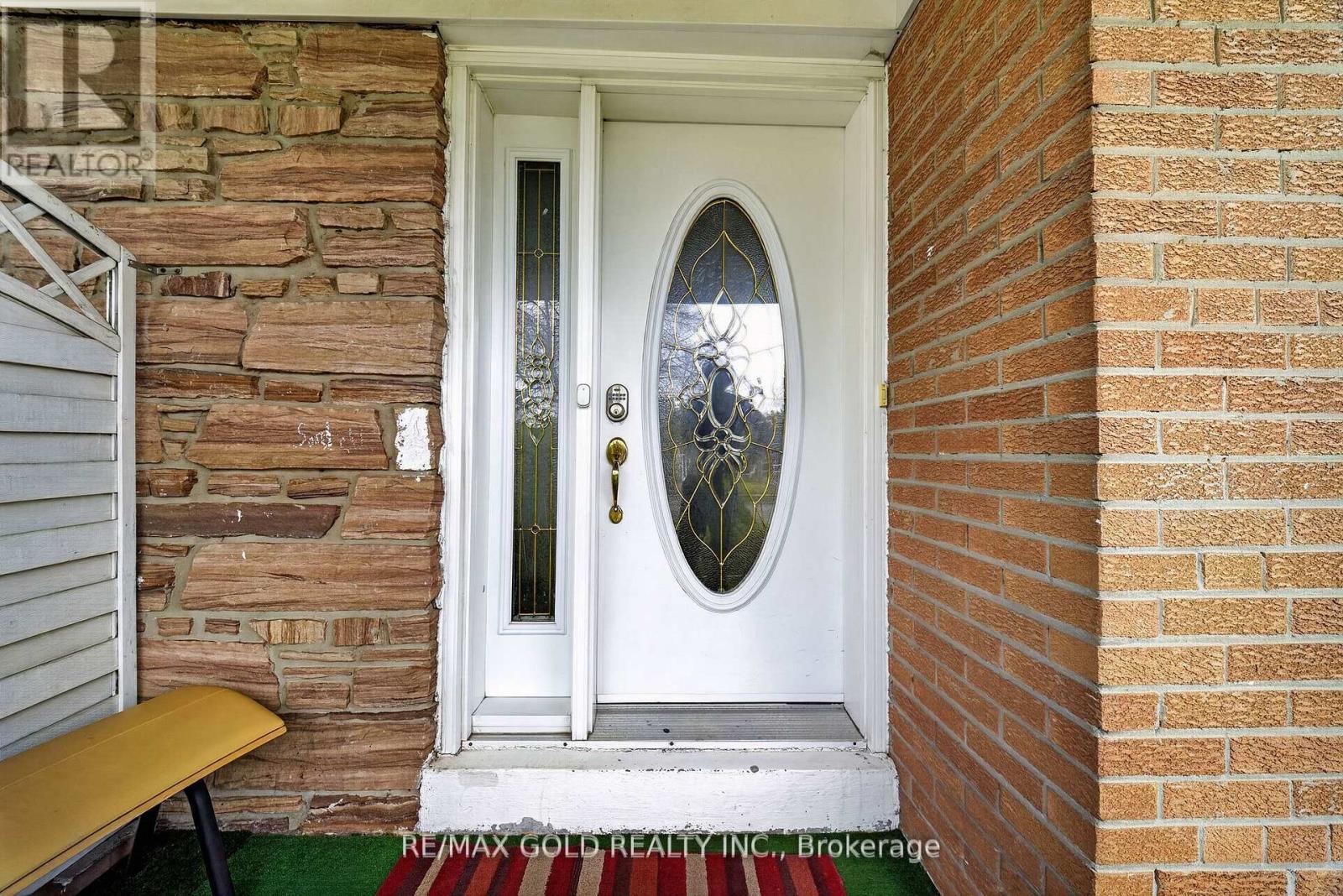 3289 VICTORY CRESCENT - 5