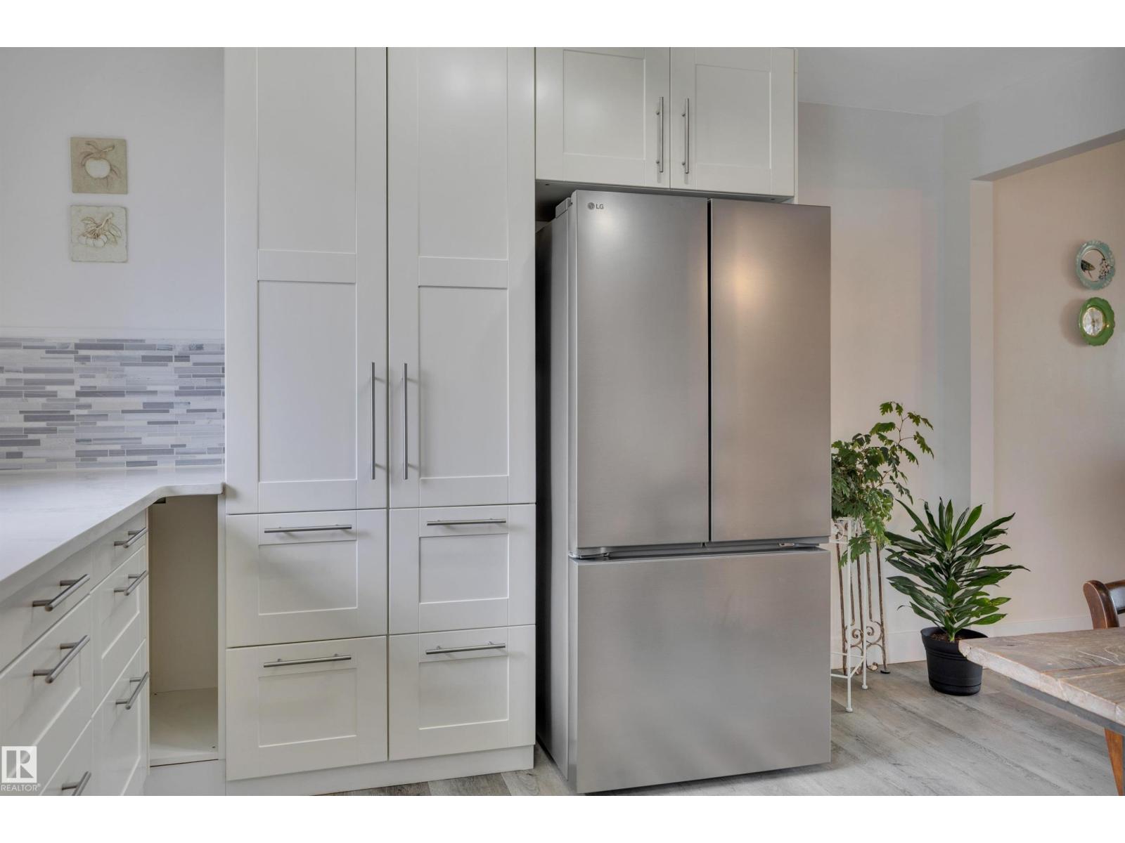 60 CORINTHIA DR — photo 10