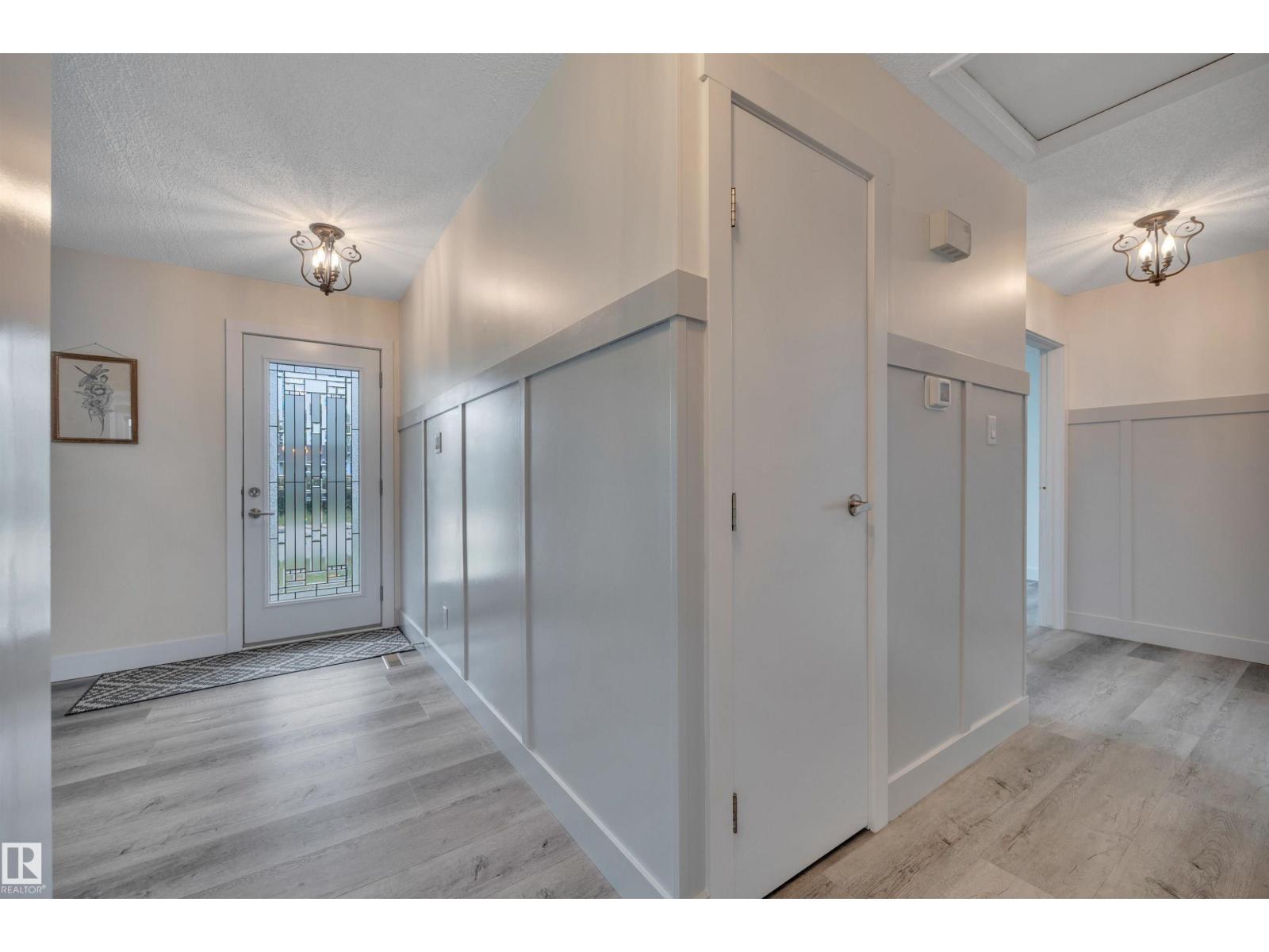 60 CORINTHIA DR — photo 11