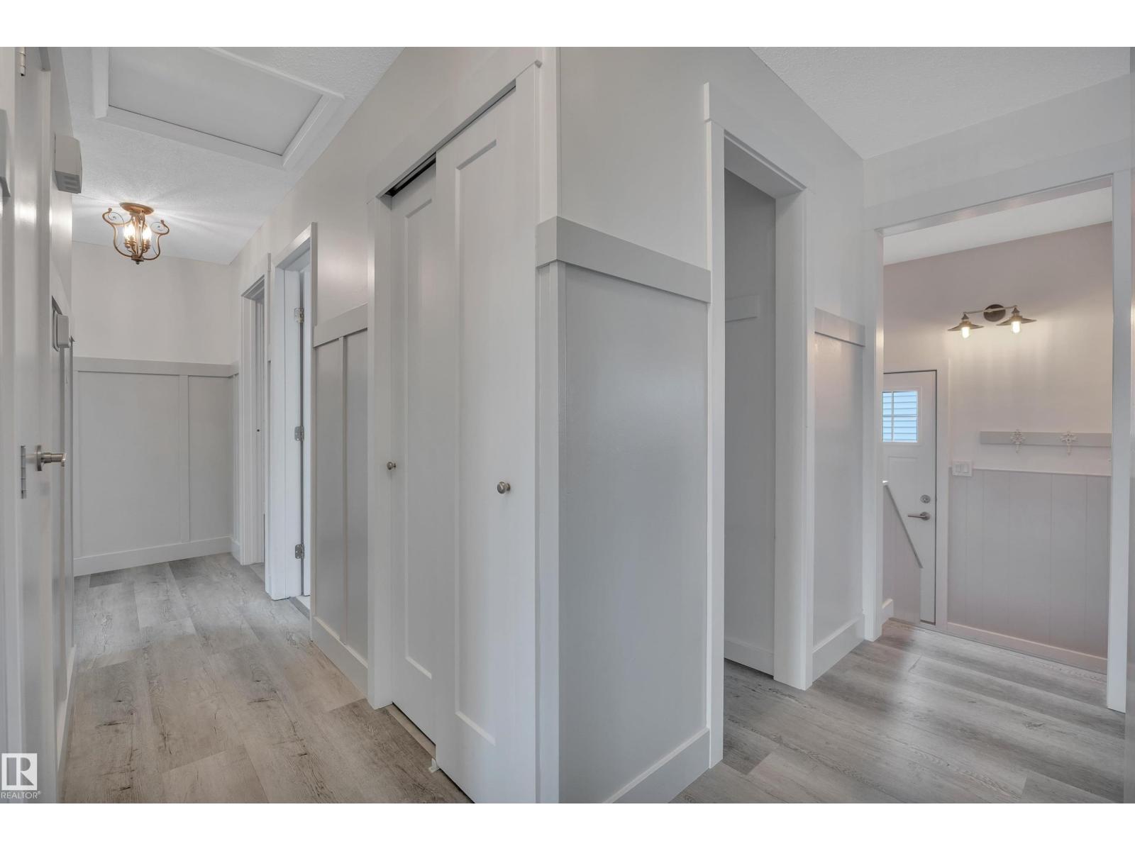 60 CORINTHIA DR — photo 13
