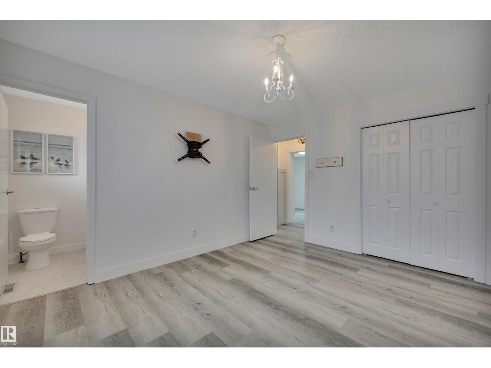60 CORINTHIA DR — photo 16