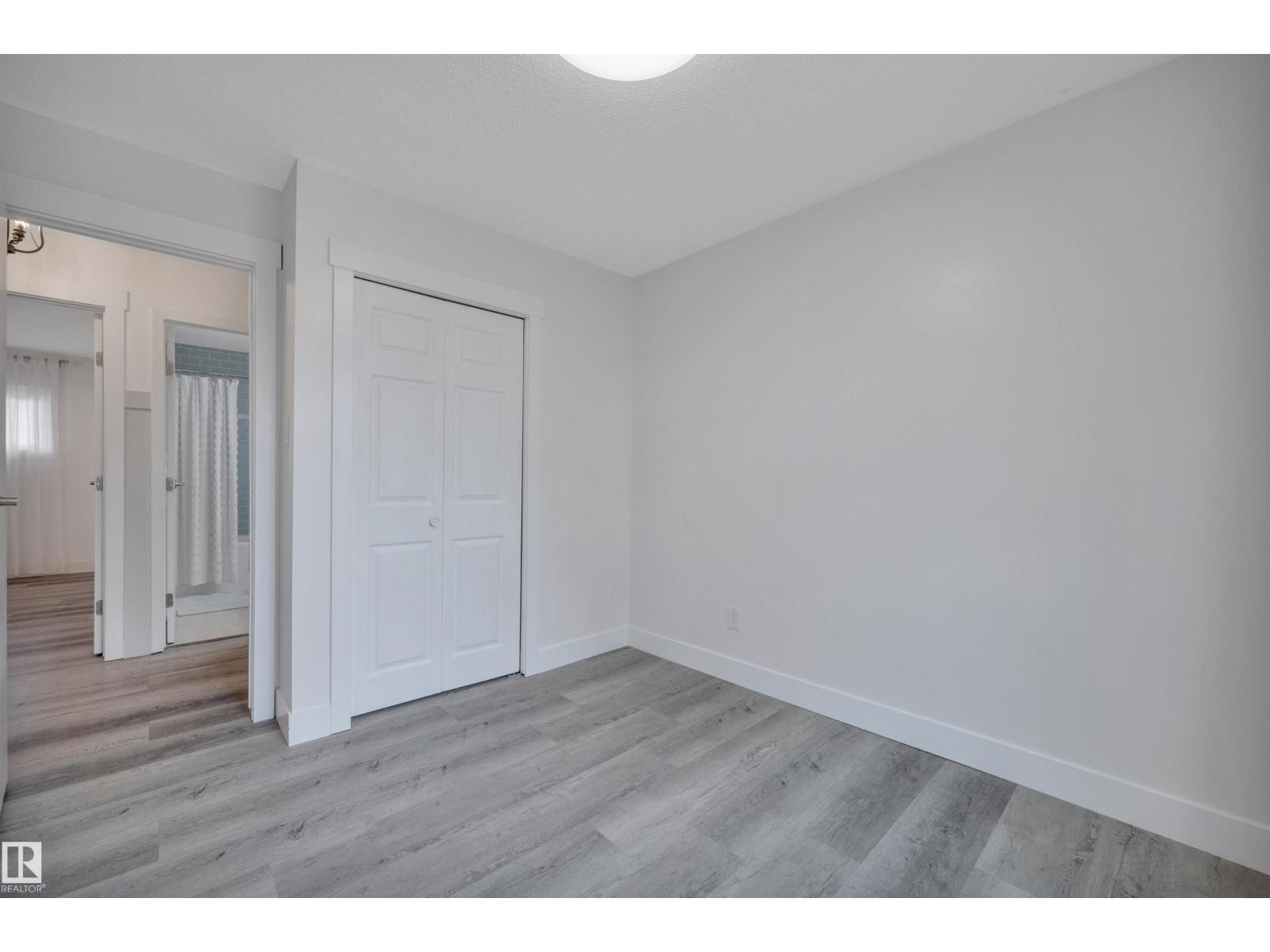 60 CORINTHIA DR — photo 21